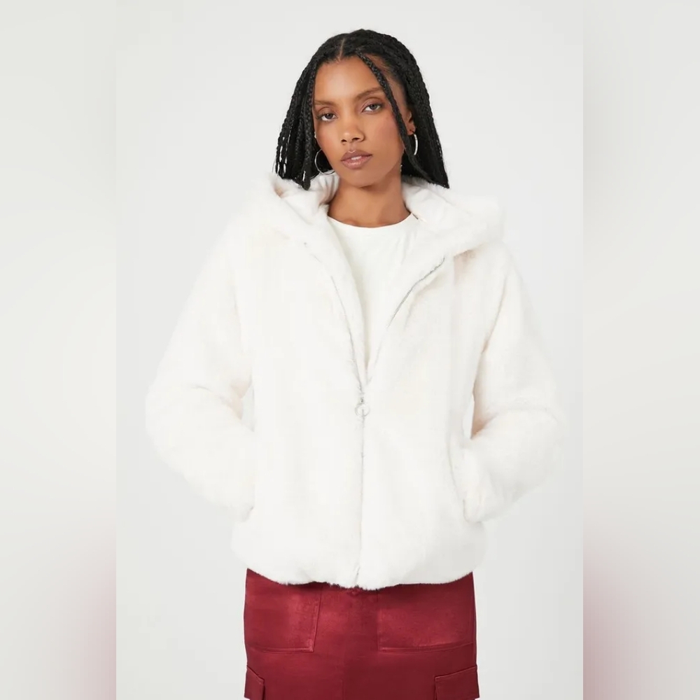 Forever 21 Beige Plush Faux Fur Zip-Up Hoodie Teddy Jacket Women's Plus- 2X - Picture 13 of 16